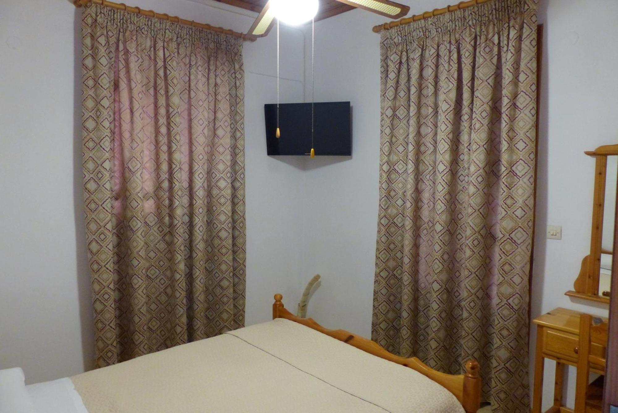 Circe Pansion Apartment Lixouri Luaran gambar