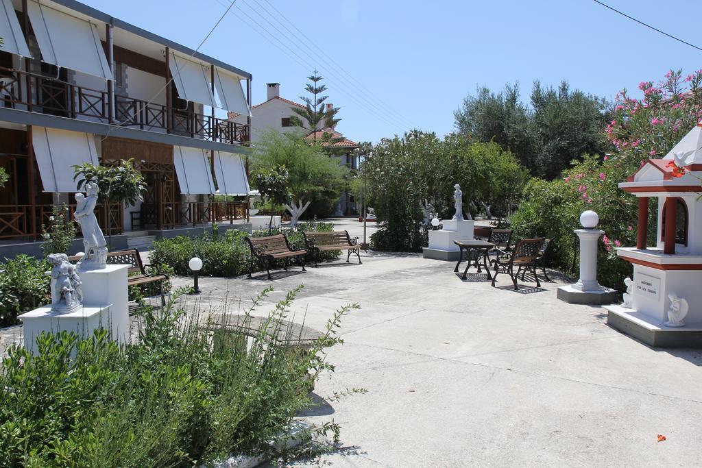 Circe Pansion Apartment Lixouri Luaran gambar