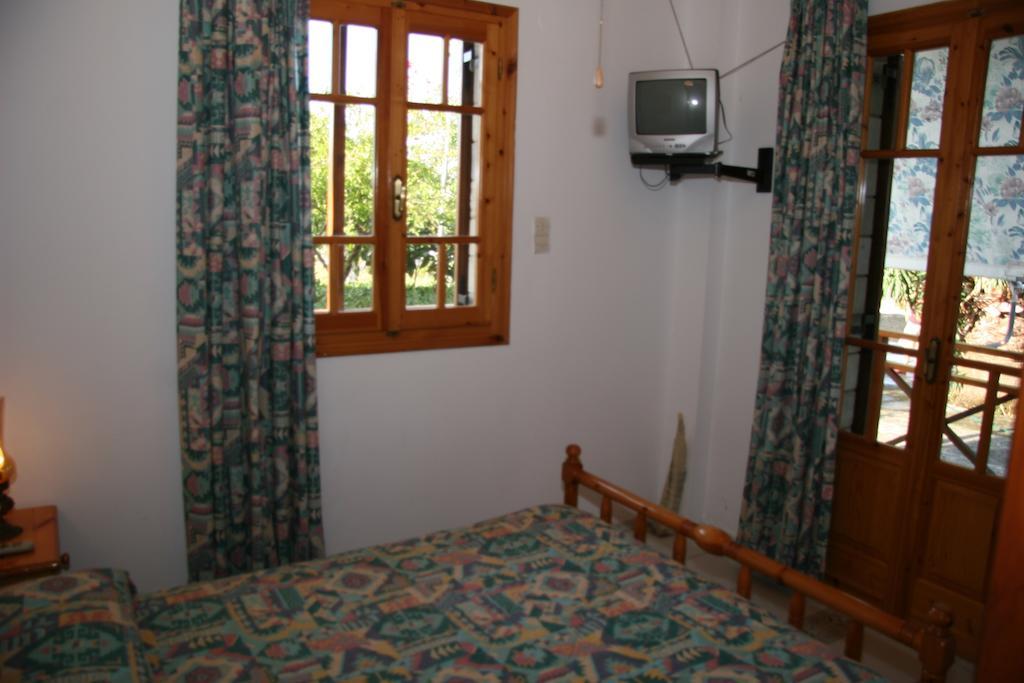 Circe Pansion Apartment Lixouri Luaran gambar