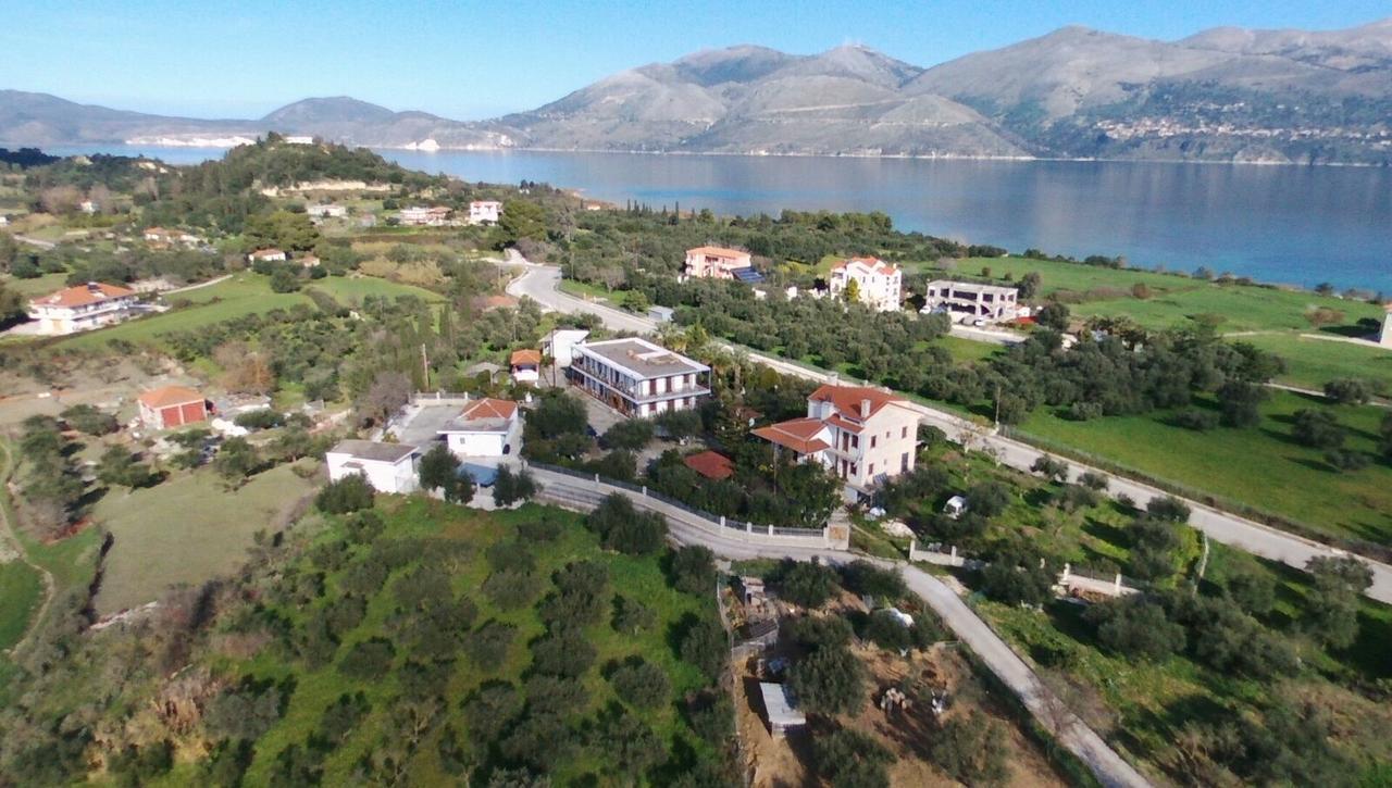 Circe Pansion Apartment Lixouri Luaran gambar