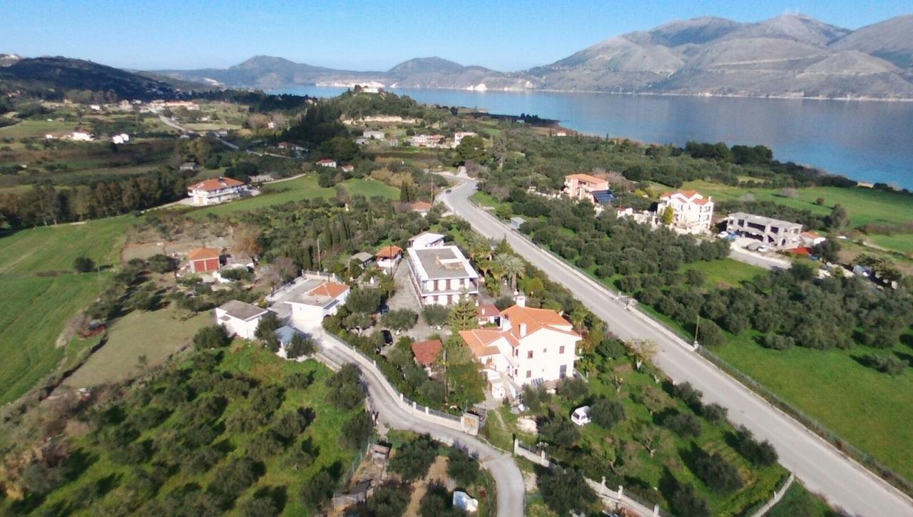 Circe Pansion Apartment Lixouri Luaran gambar